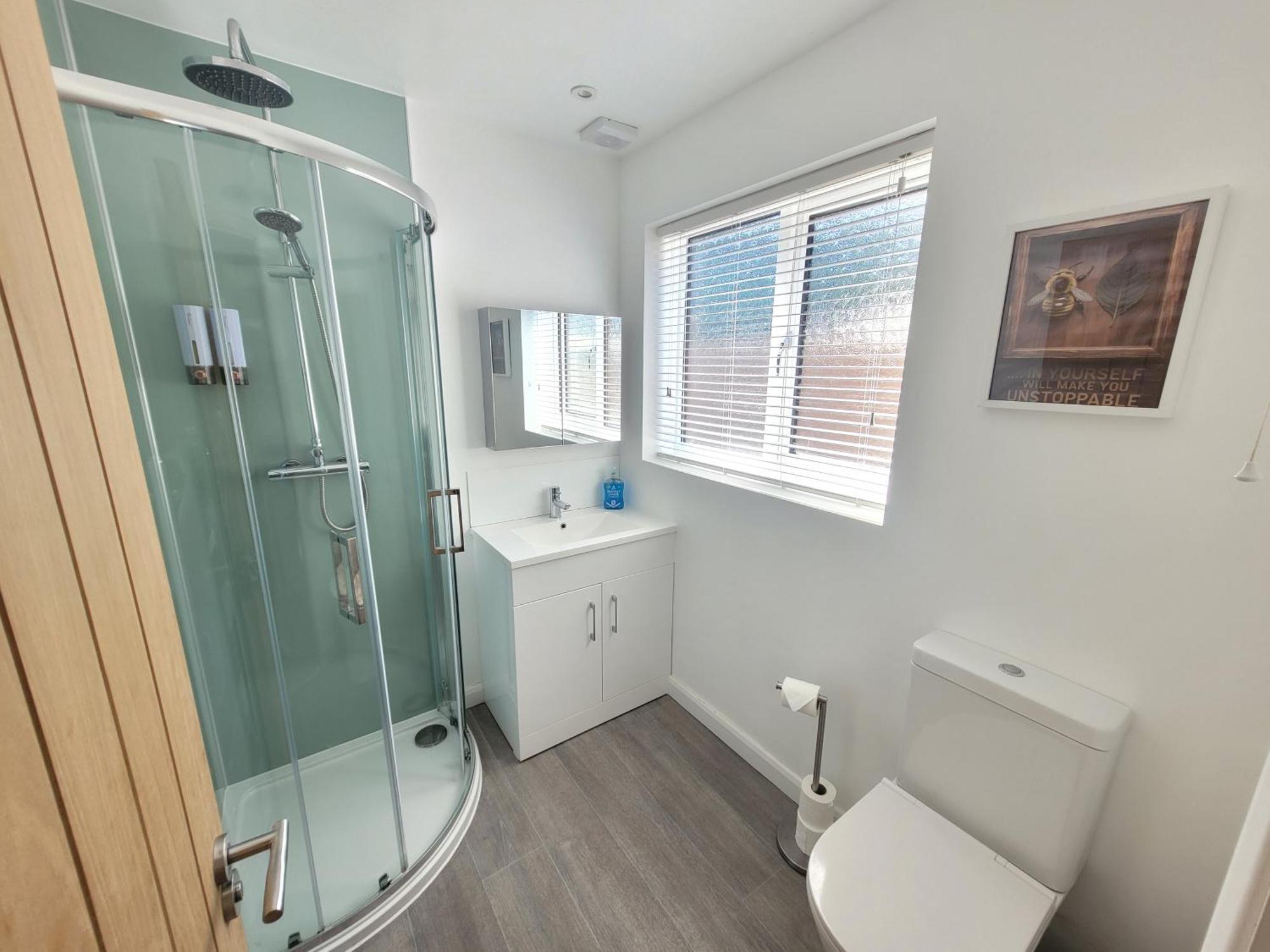 Bumblebee Bungalow - With Separate Office And Gaming Space By Catchpole Stays Colchester Kültér fotó