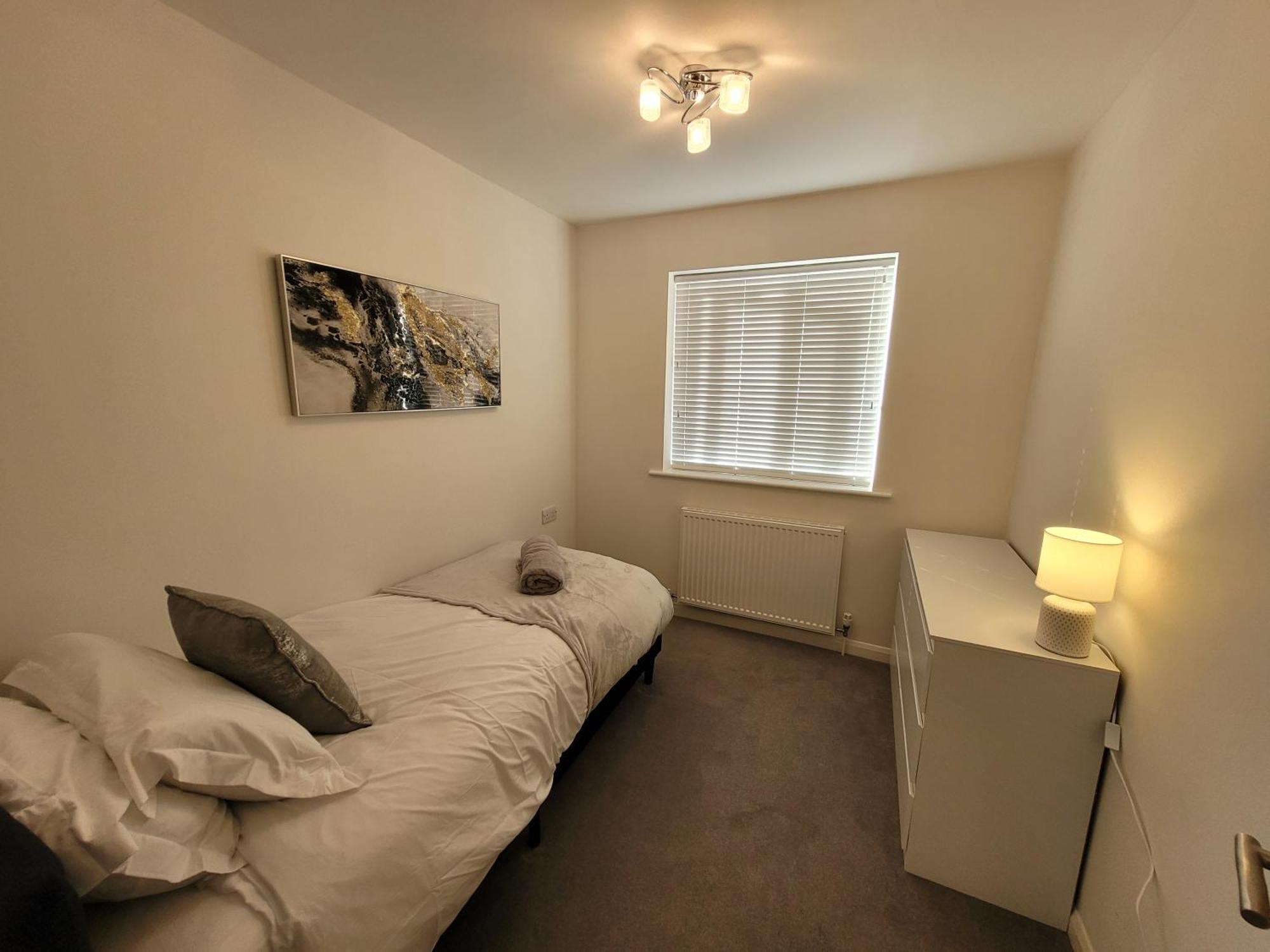 Bumblebee Bungalow - With Separate Office And Gaming Space By Catchpole Stays Colchester Kültér fotó